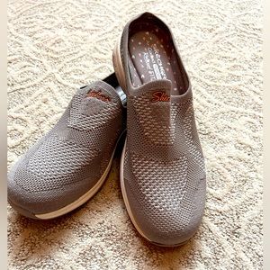 Never worn Skechers Air Cooled Memory Foam Slides